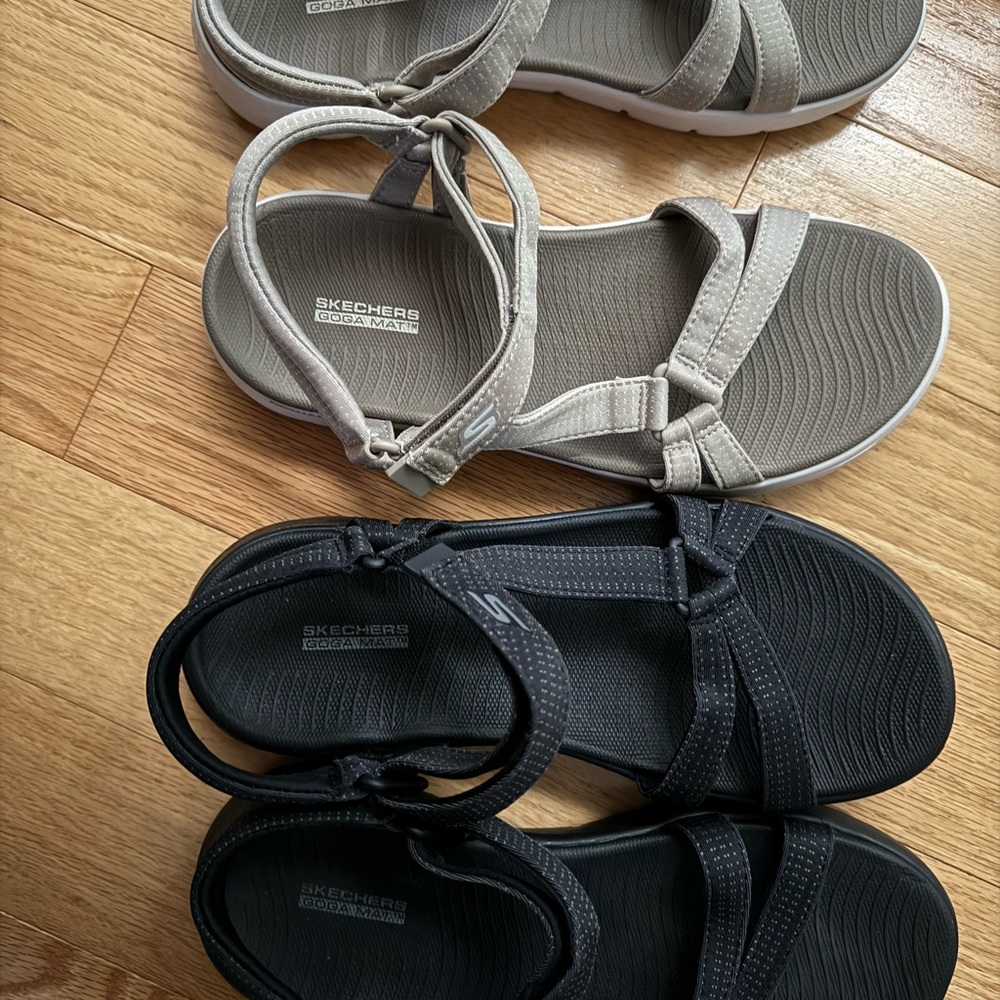 Skechers Women's Sandals in Black and creamy tan